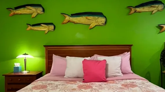 The Honeymoon Suite, room 7 at Poco Loco Lodge